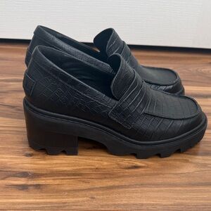 SOREL Joan Now City Penny Loafer